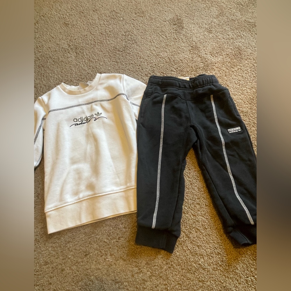 Adidas Originals Toddler Tracksuit Set 2T Black & White Crewneck Sweatshirt Jogg